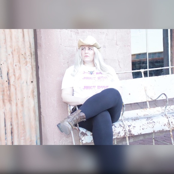 Meet your Posher, Juicy Fit 🍑 - Picture 4 of 8